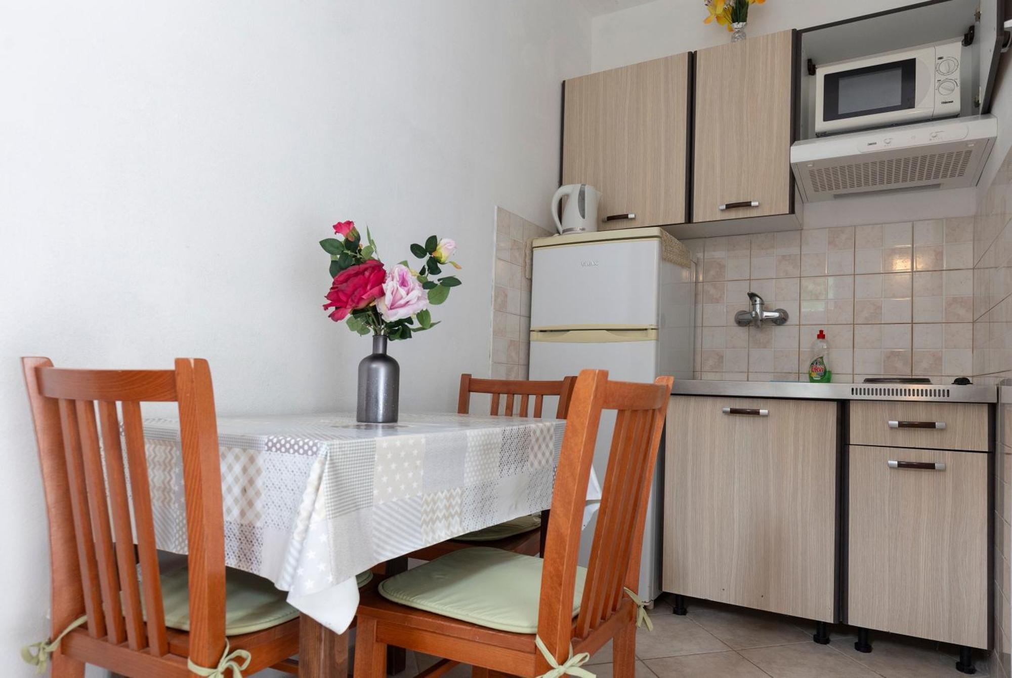 Apartments By The Sea Zuronja, Peljesac - 10137 Brijesta المظهر الخارجي الصورة