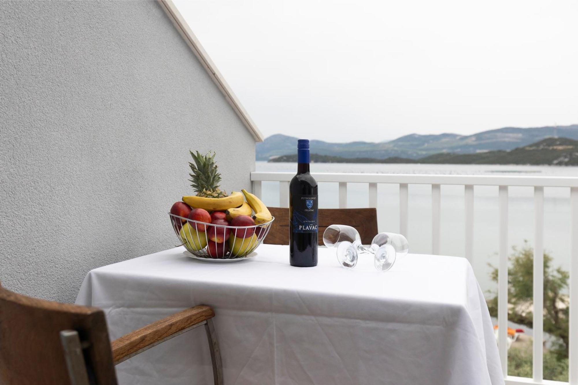 Apartments By The Sea Zuronja, Peljesac - 10137 Brijesta المظهر الخارجي الصورة